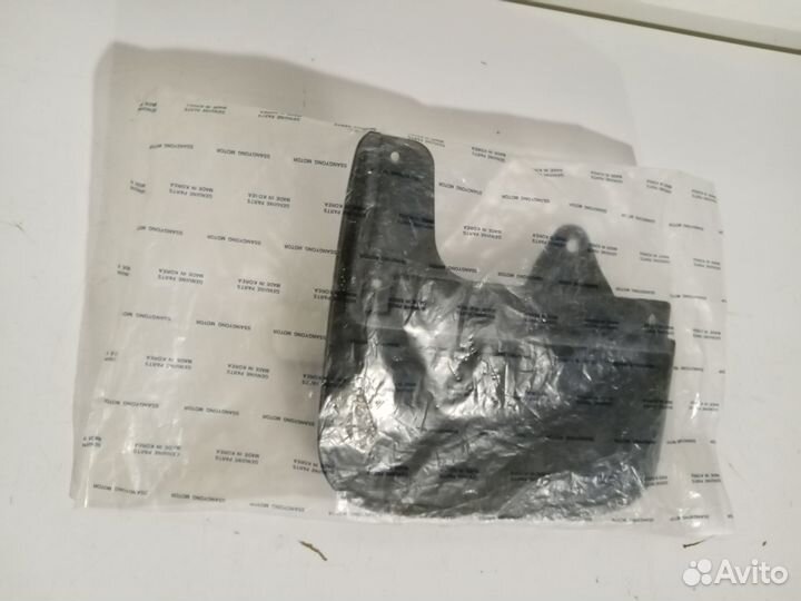 7978032100ABT Брызговик задний правый Actyon Sport