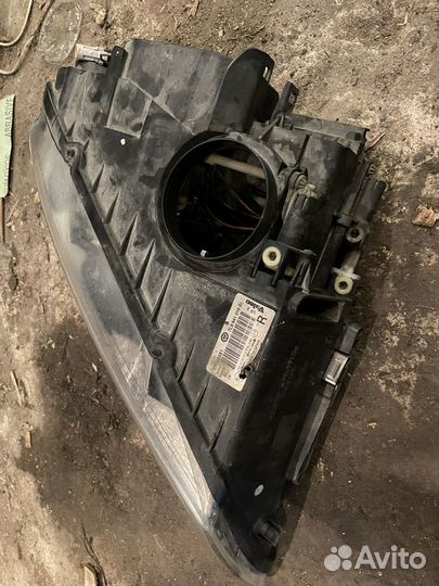 Фара volkswagen touareg 1