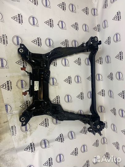 Подрамник двигателя Volvo S60 S80 V70 2006-2018