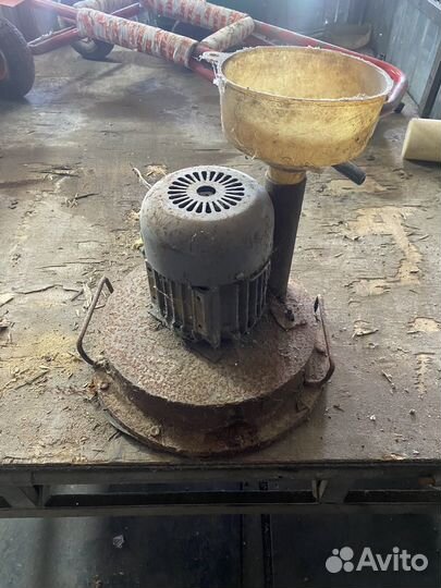 Крупорушка зернодробилка