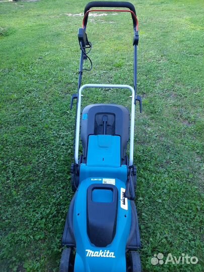 Газонокосилка Makita ELM4120