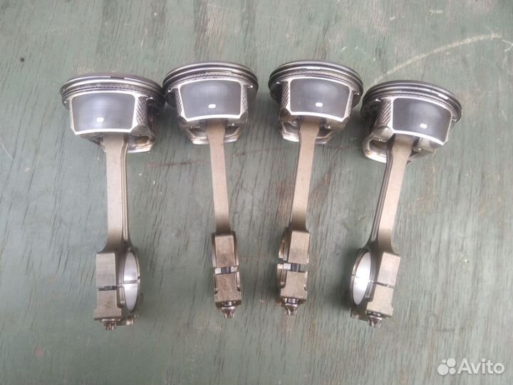 Поршень Mazda 3 BL LF 2л