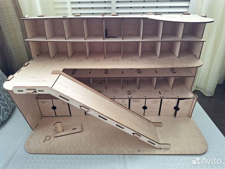 Гараж детский