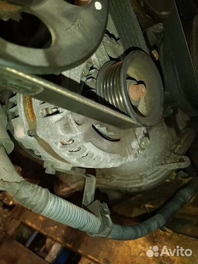 Генератор Toyota Sequoia UCK45 2UZ-FE 2005