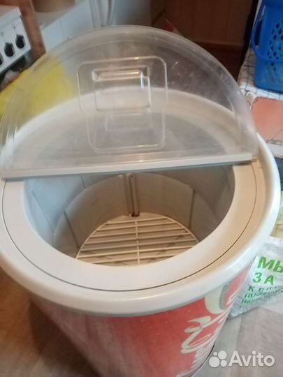 Мини-холодильник для напитков