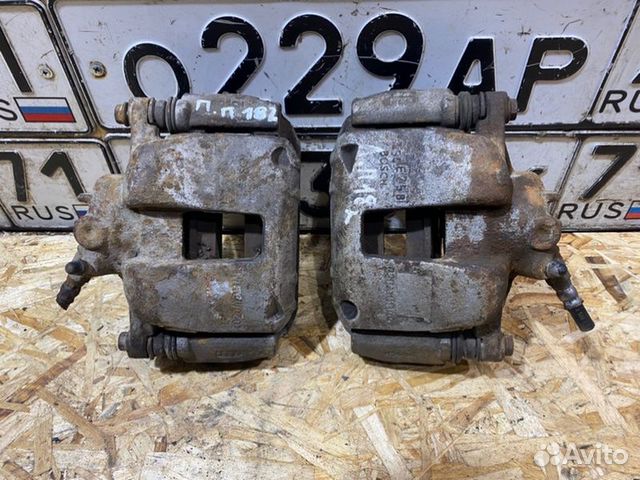 Суппорт тормозной передний Peugeot 307 SW 2004