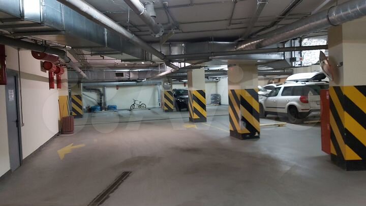 Машиноместо, 15 м²