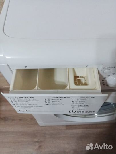 Стиральная машина indesit узкая 4 кг