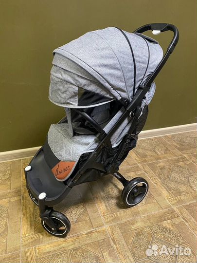 Коляска прогулочная Dearest 718 серая