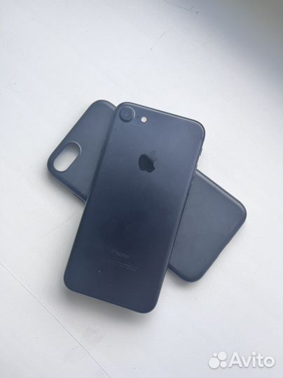 Телефон iPhone 7