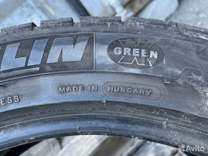 Michelin Pilot Alpin 255/45 R19