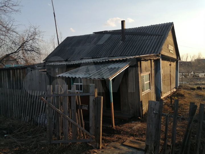 Дом 30 м² на участке 4 сот.