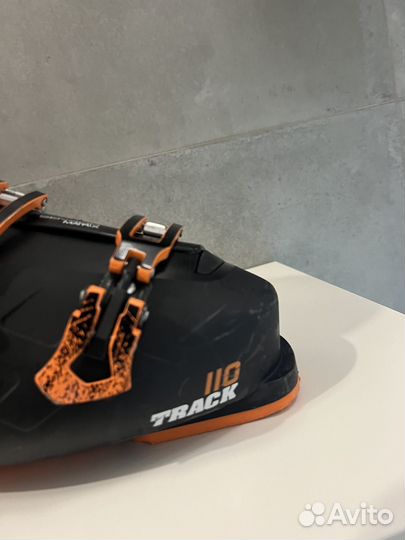 Горнолыжные ботинки rossignol 27,5 жескостть 110