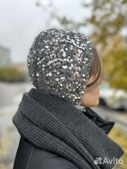 Чепчик с пайетками