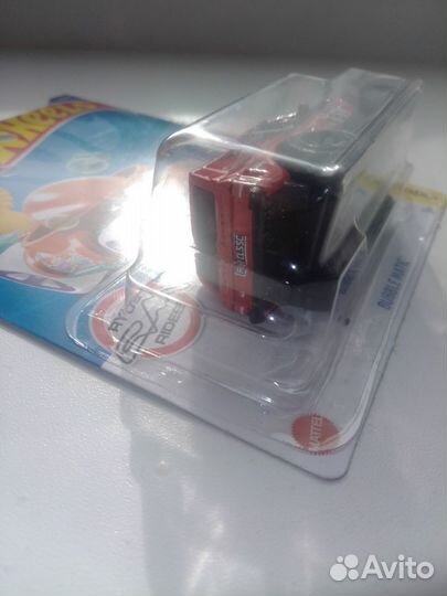 Hot wheels (брак (error): перепутанная карта)