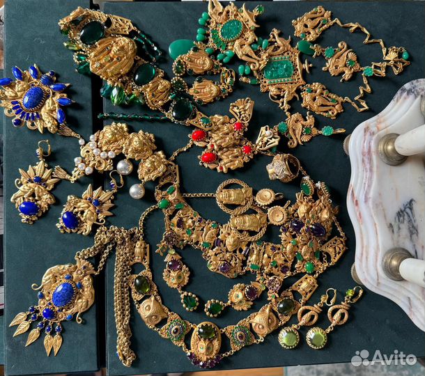 Askew London Колье, брошь, серьги с кабошенами