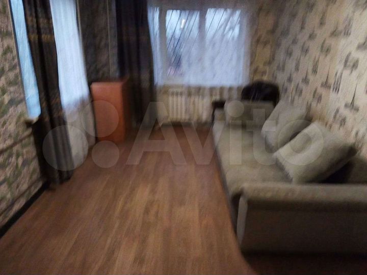 2-к. квартира, 46 м², 1/4 эт.