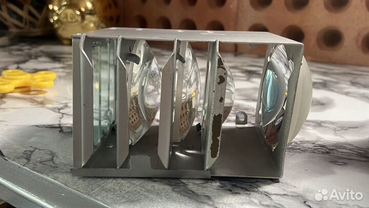 Запчасть с линзами