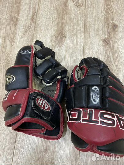 Краги хоккейные размер 14 easton
