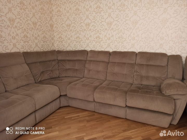 Диван угловой