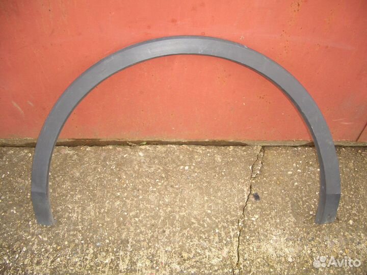 Накладка заднего пр. крыла Фольксваген Тигуан с16