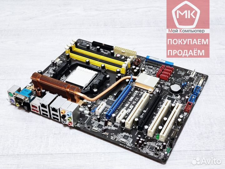 AM2+ Asus M2N-SLI Deluxe (4xDDR2, Phenom II x4)