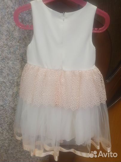 Платье праздничное для девочки от 4 до 6 лет