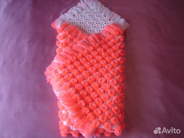 Плед из помпонов