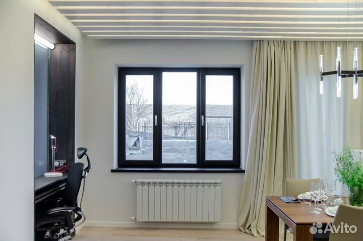 Пластиковое окно черное