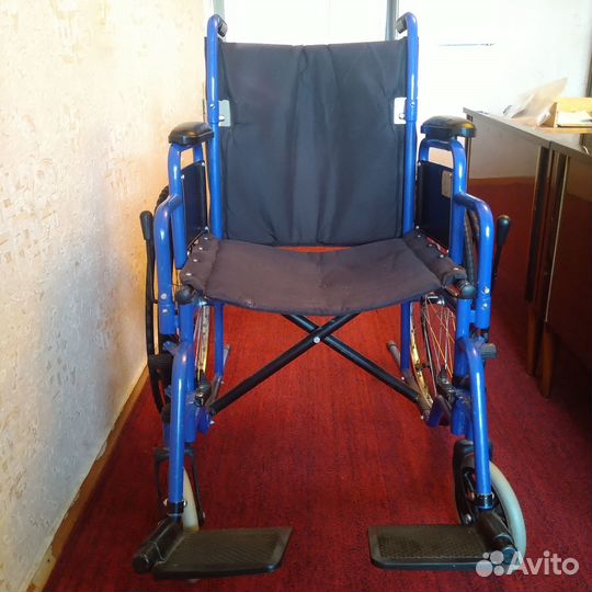 Кресло-коляска Армед H035 (Пневматические, 460 мм)