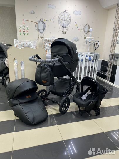Детская коляска новая