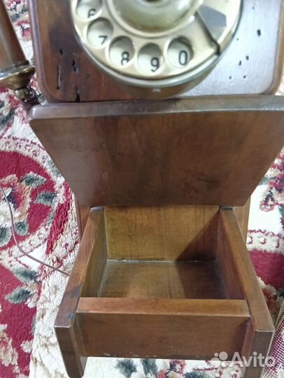 Старинные телефоны
