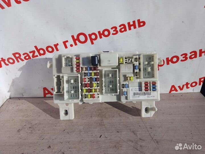 Блок предохранителей салона ford focus 2,1.8