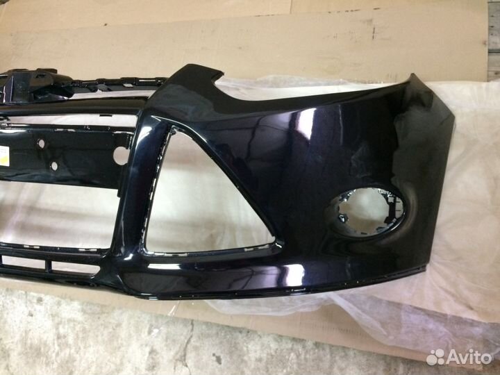 Бампер передний Форд Фокус 3 в цвет