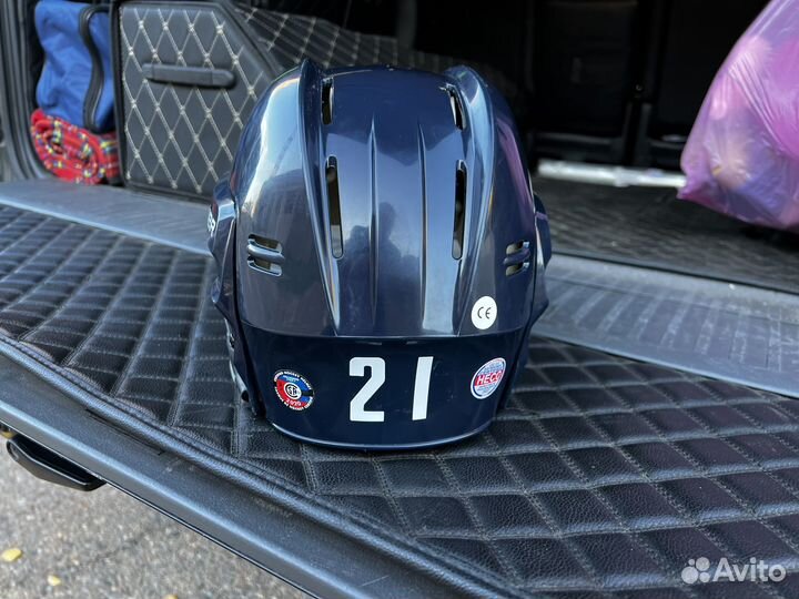 Шлем хоккейный