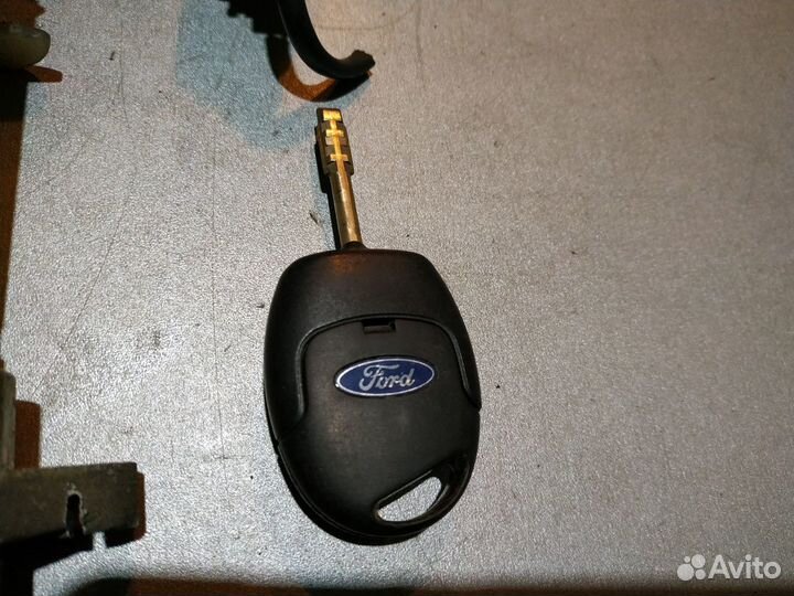 Замок капота с ключом Форд Мондео 3