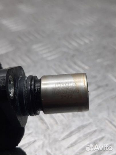 Датчик распредвала Toyota Prius хэтчбэк 5 дв. 1.5