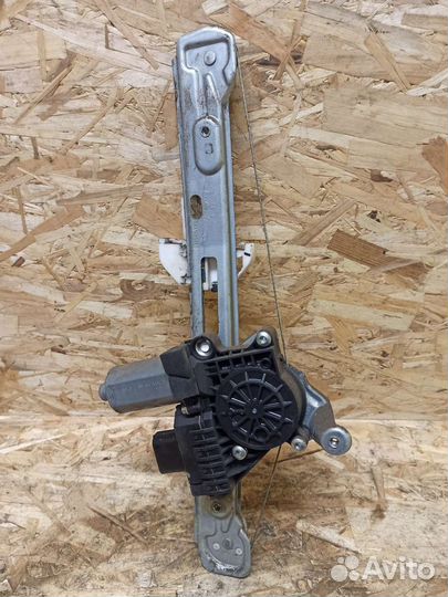 Моторчик задний левый Ford Focus 1