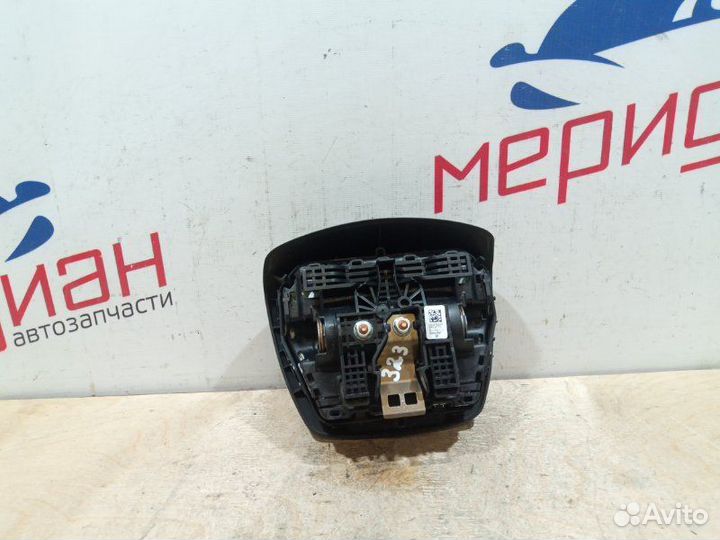 Подушка безопасности в рулевое колесо Renault