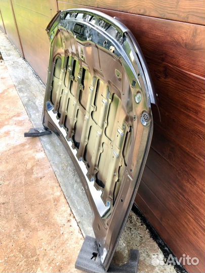 Капот передний Toyota Lc 200 2007-2012