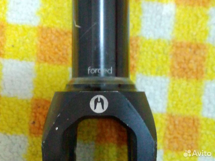 Вилка для трюкового самоката