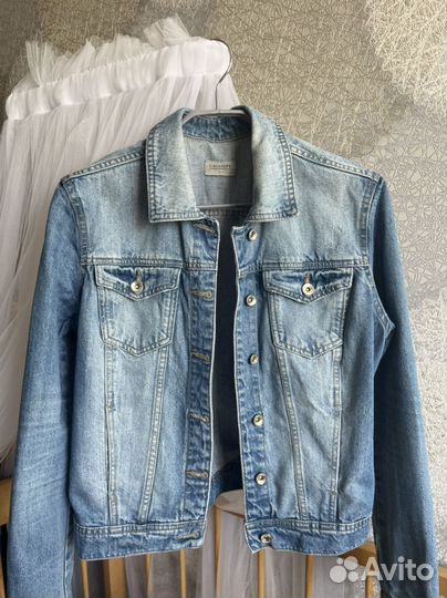 Джинсовая куртка
