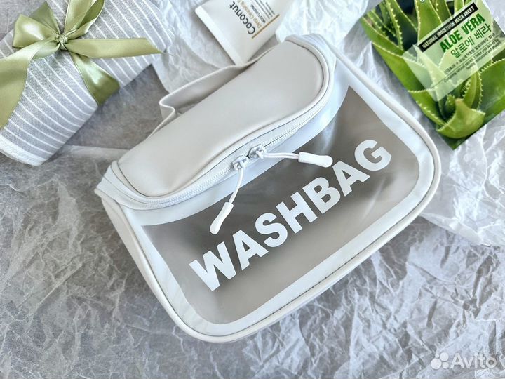 Подарочный набор косметики washbag