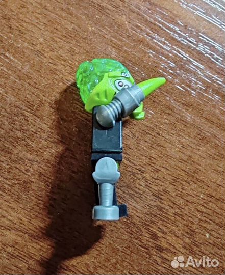 Lego минифигурка инопланетянин