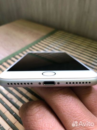 Телефон iPhone 8 plus