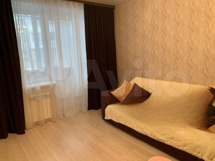 2-к. квартира, 54 м², 1/5 эт.