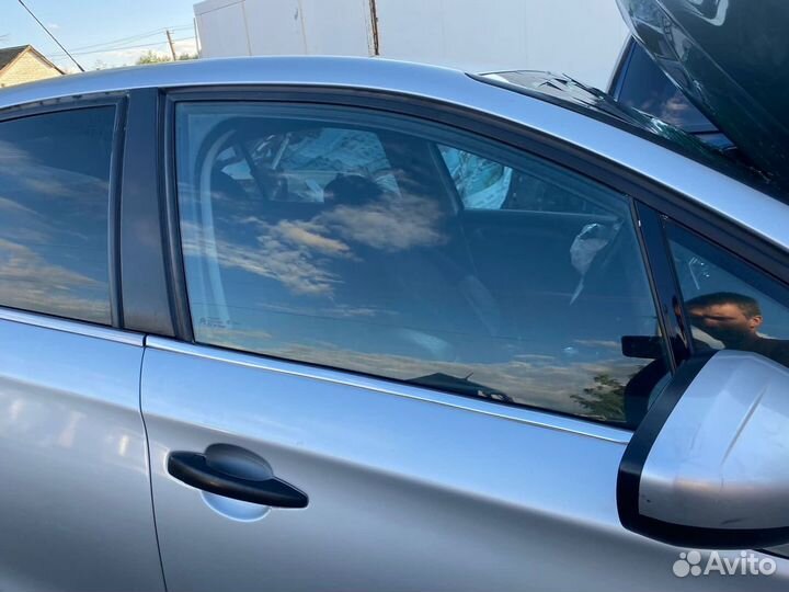 Стекла дверные Citroen C4 2