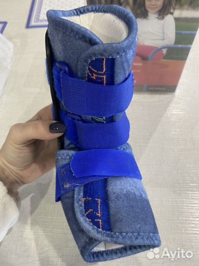 Ортез для голеностопа детский medi walker boot