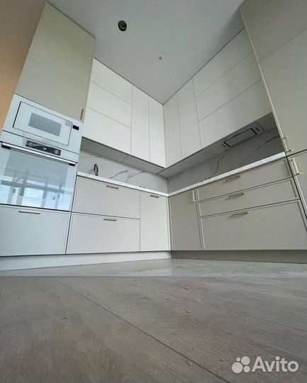 Кухня угловая для студии под ключ