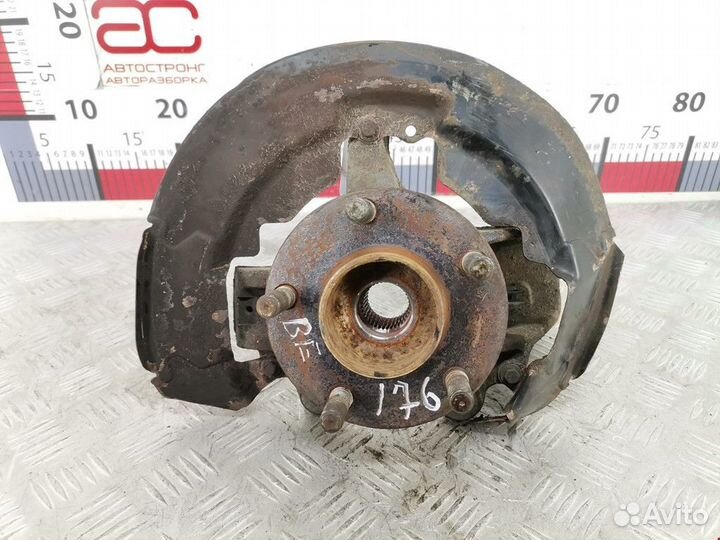 Ступица передняя правая Volvo V50 2005